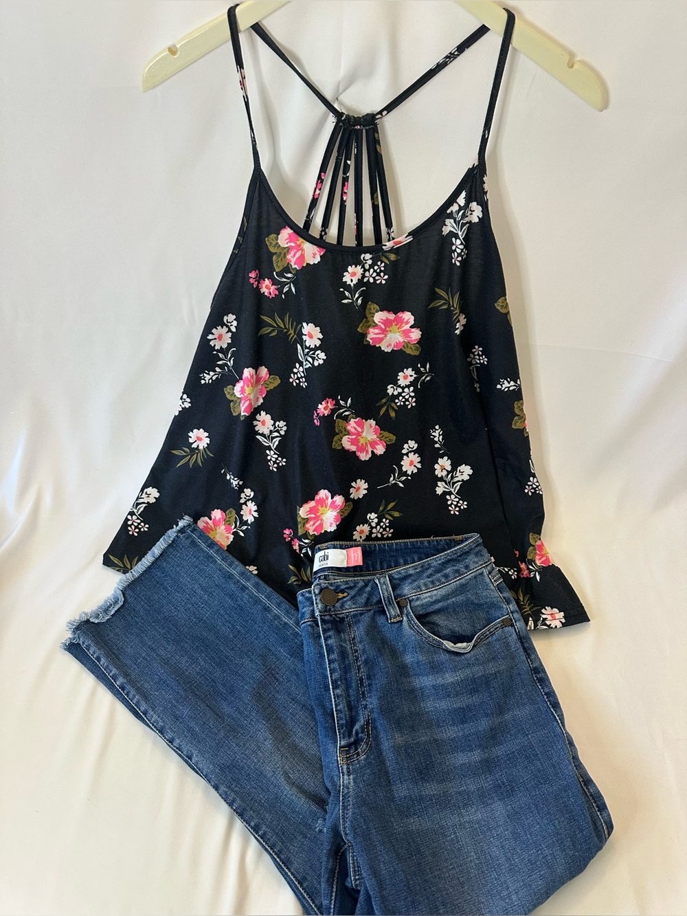 Cabi Size 12 Cropped High Straight Jeans With Large Summer Floral Tank Top *set*